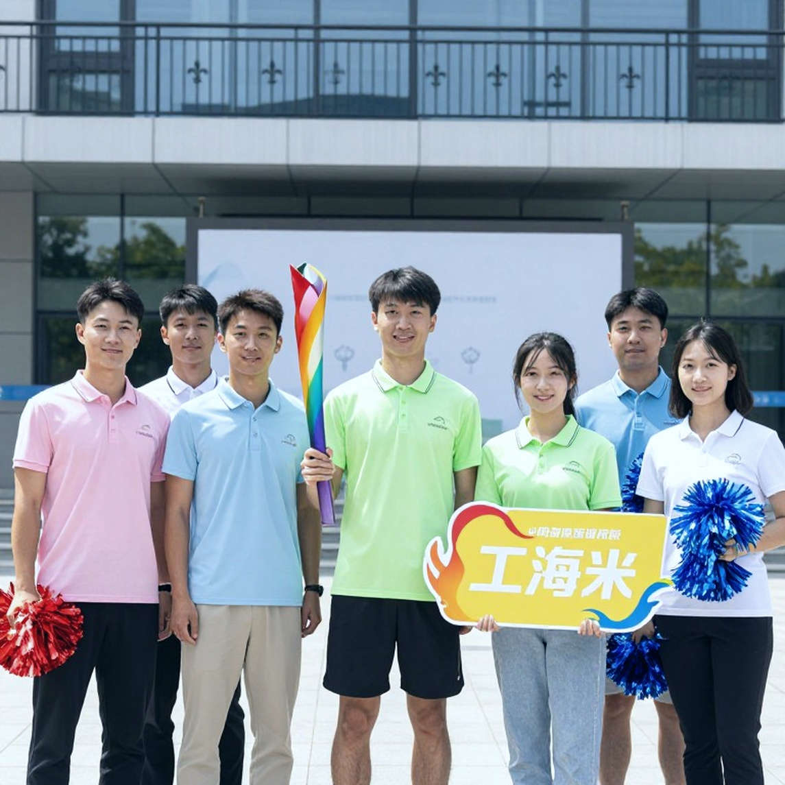 Dinh Bac builds filial home for parents: 160m² gift before new season