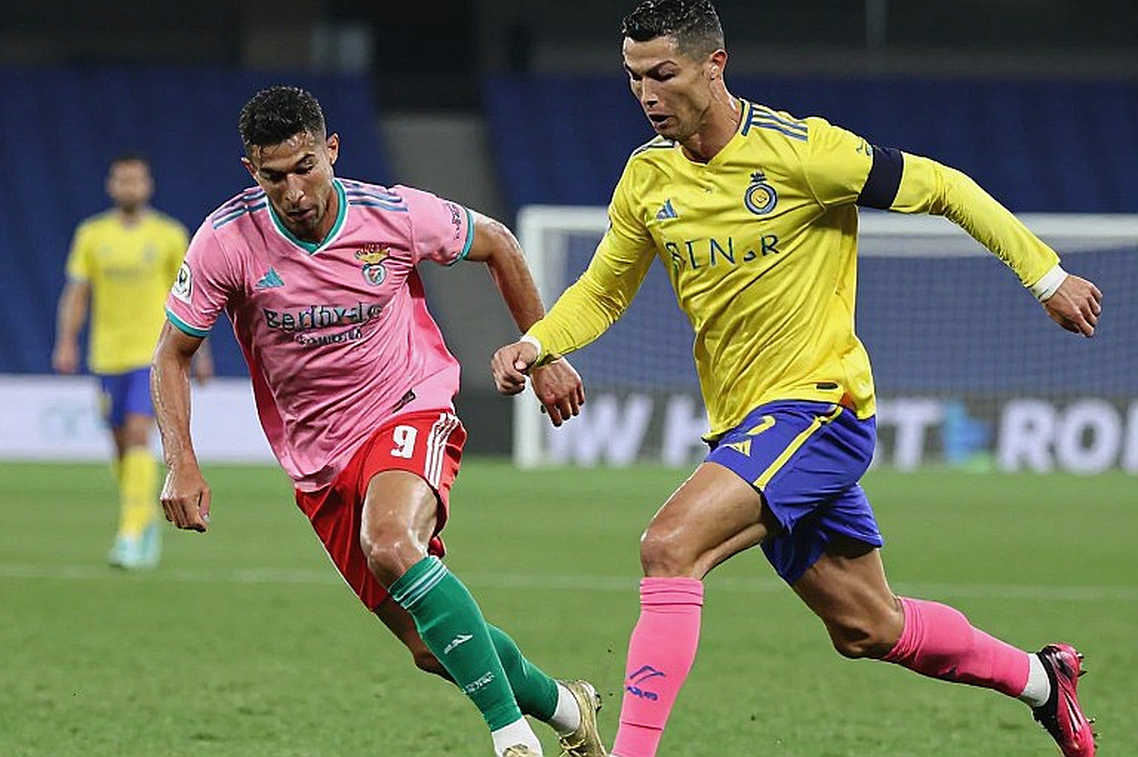 Malagón, the Unclosed Embrace, and the Lesson of a Stride Beyond the Penalty Arc