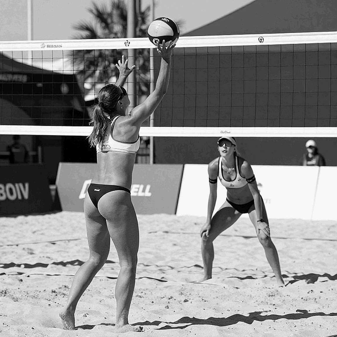21-4, 21-2: Yan Xu & Xia Xinyi's destructive victory reveals China's beach volleyball ambition for Olympic 2028 21-4, 21-2: Yan Xu & Xia Xinyi's destructive victory reveals China's beach volleyball ambition for Olympic 2028