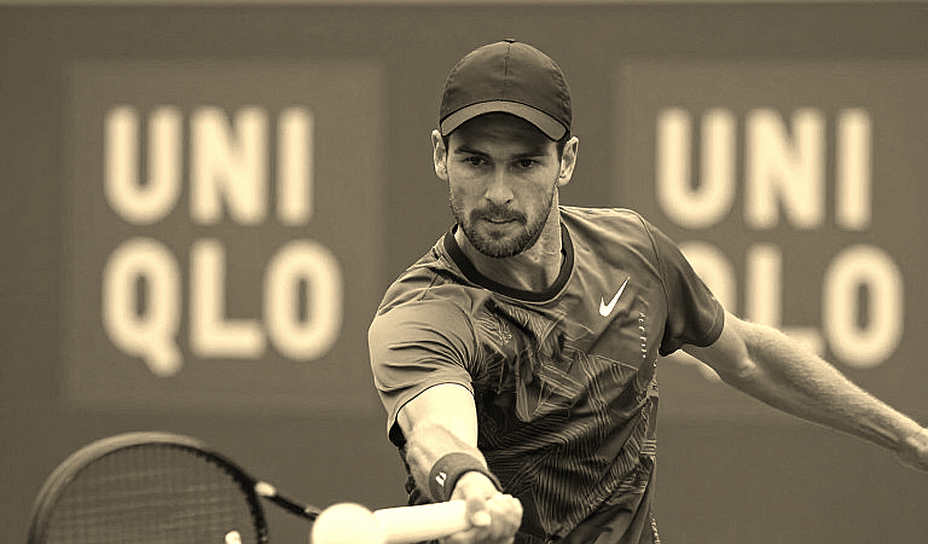 Djokovic rời US Open trong cơn nôn mửa: Băng ghế dự bị trống trơn và bài toán điểm số 1200