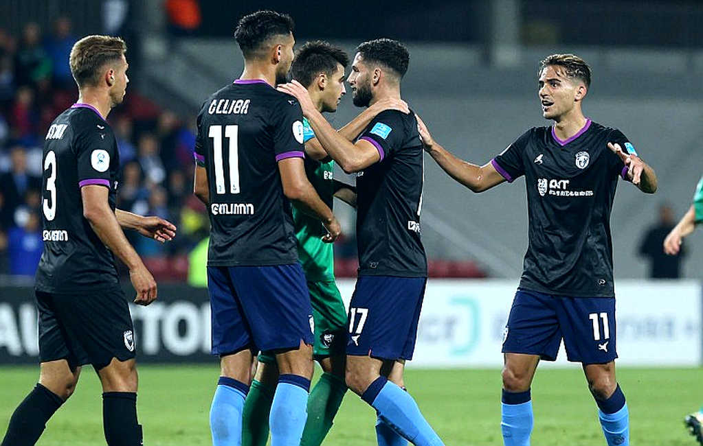 Amorim Mang Phong Cách Tấn Công Rủi Ro Cao Đến AC Milan: Costacurta Bùng Nổ Với Triết Lý Mới Amorim Mang Phong Cách Tấn Công Rủi Ro Cao Đến AC Milan: Costacurta Bùng Nổ Với Triết Lý Mới