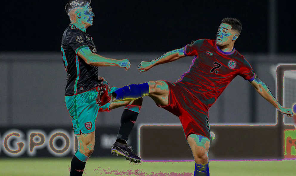 Cruciate Ligament Blow at Al Ahly: When Both Centre-Backs Left the Pitch in One Night Cruciate Ligament Blow at Al Ahly: When Both Centre-Backs Left the Pitch in One Night
