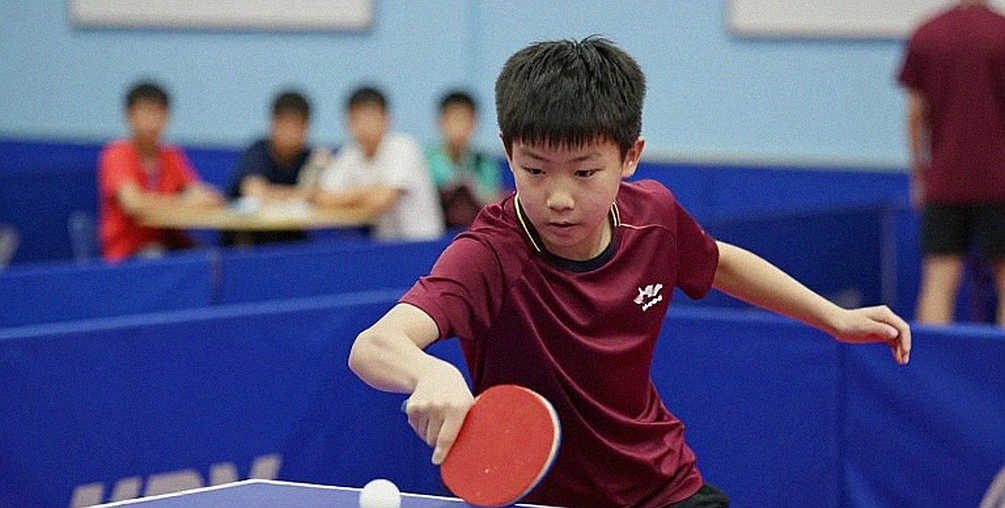 Bóng bàn 40+: Khi ba tấc vuông quanh lưới quyết định cả trận đấu Bóng bàn 40+: Khi ba tấc vuông quanh lưới quyết định cả trận đấu